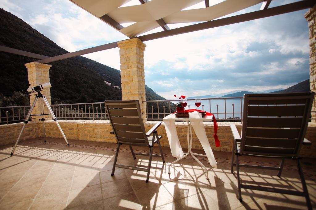 Ionian Diamond Villas Mikros Gialos Exterior foto