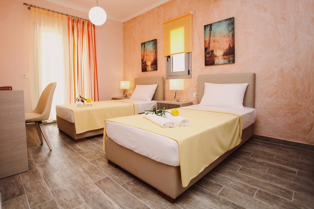 Ionian Diamond Villas Mikros Gialos Exterior foto